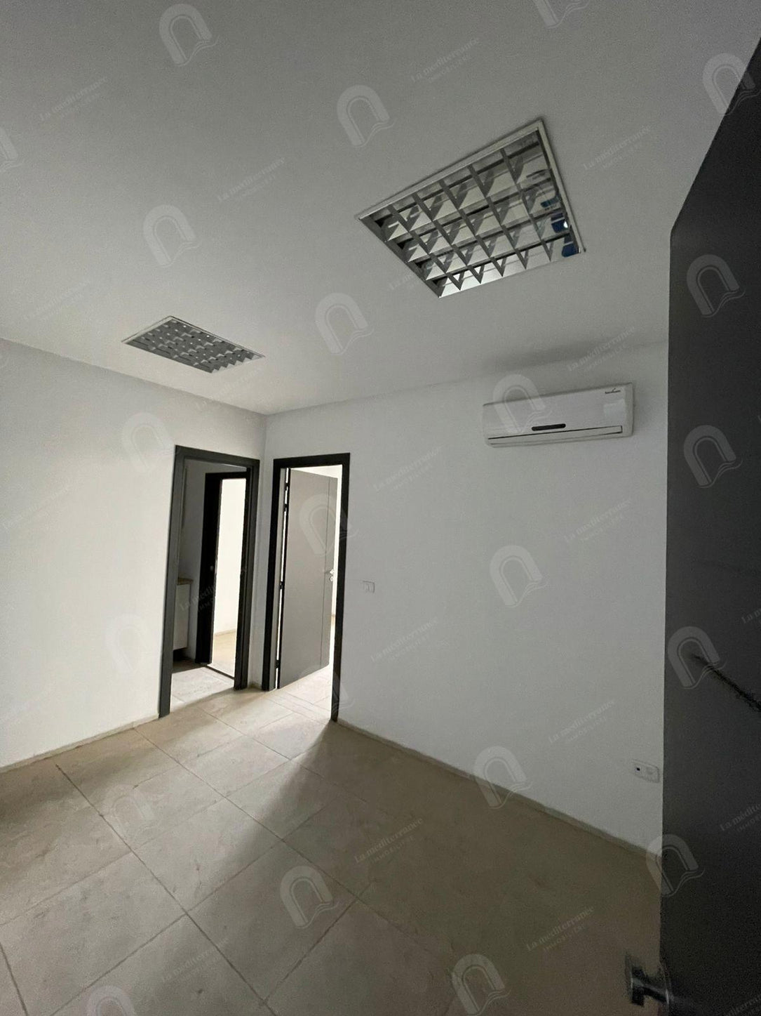 A vendre Bureau H+1 au bardo avenue hbib borguiba