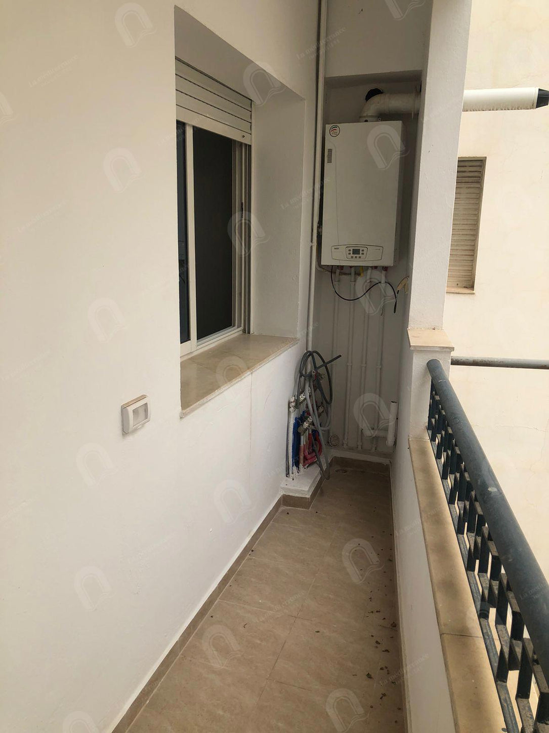 à louer un appartement s+1 à cité ennasr