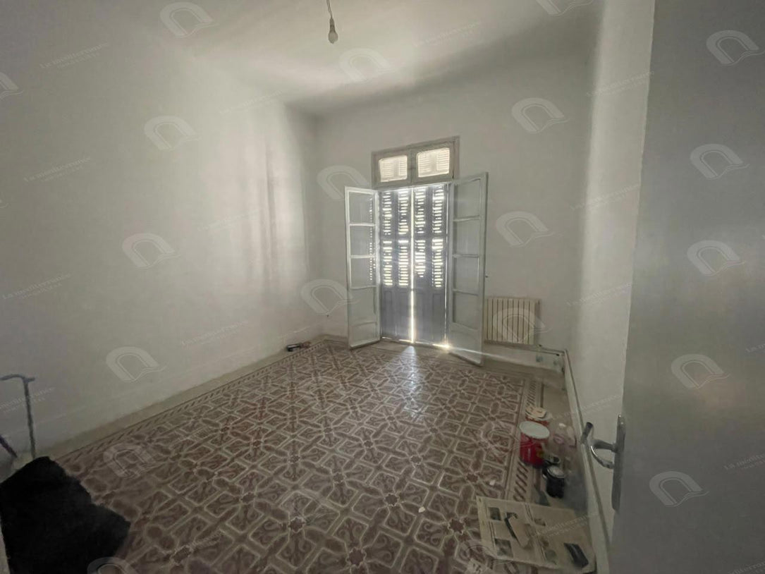 A louer appartement S+3 au centre ville