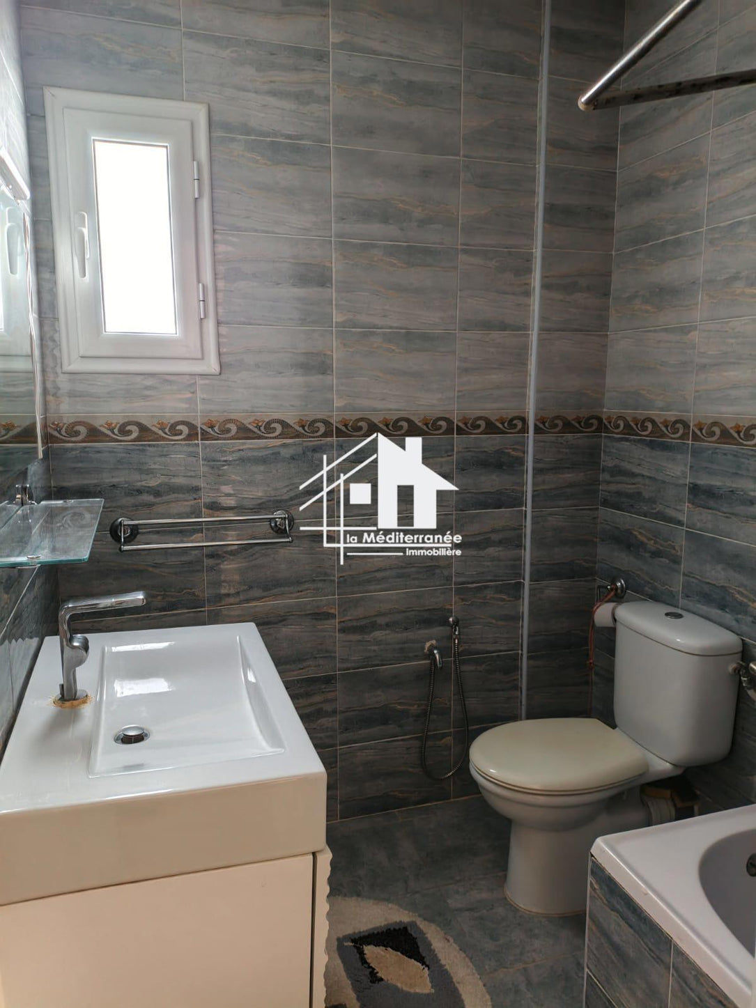 A louer duplex S+2 meublé au coeur de marsa plage