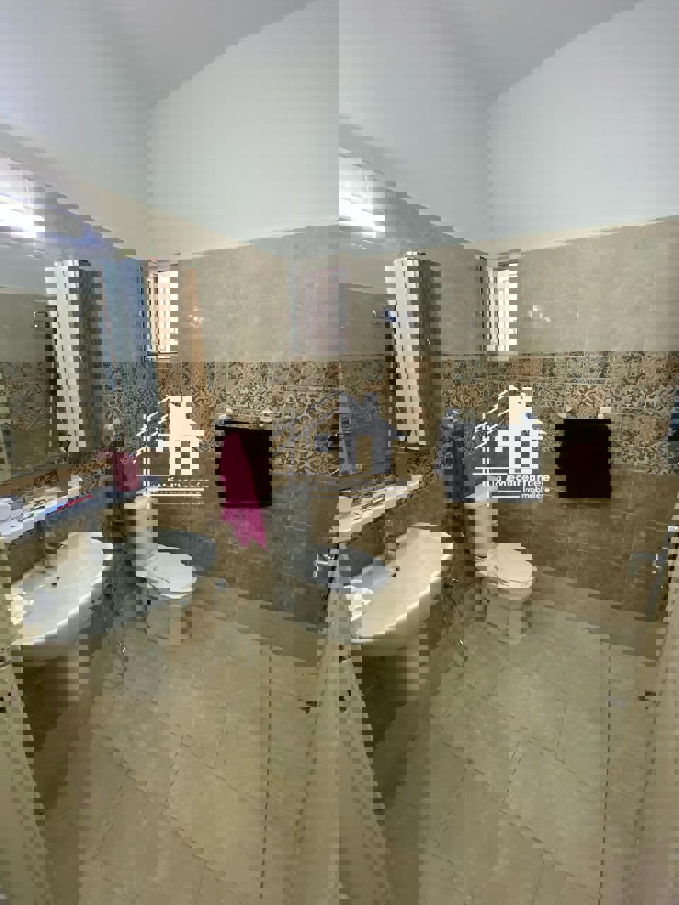 A louer appartement S+3 à Cité el hadika 2