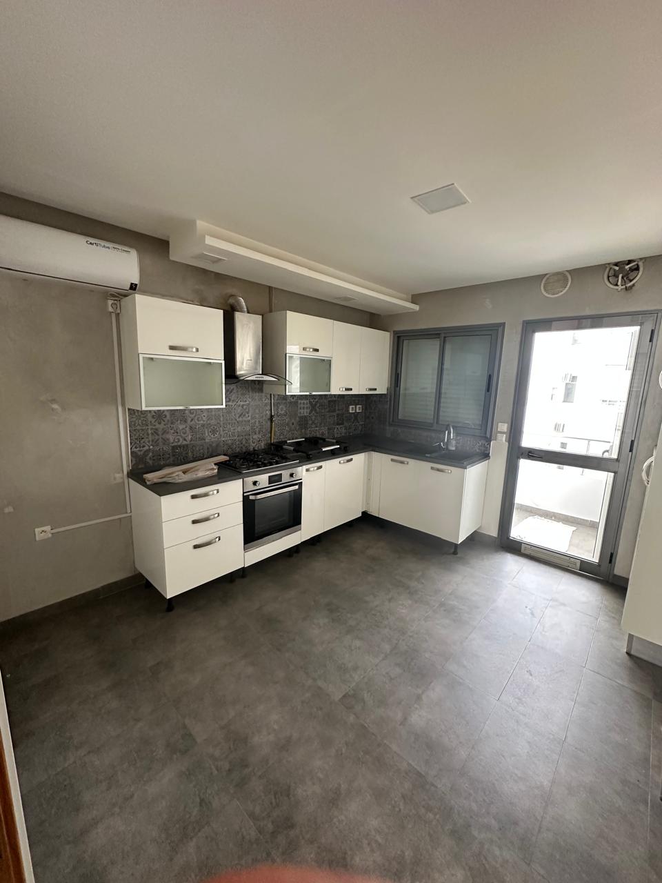 A louer s3 à la Soukra