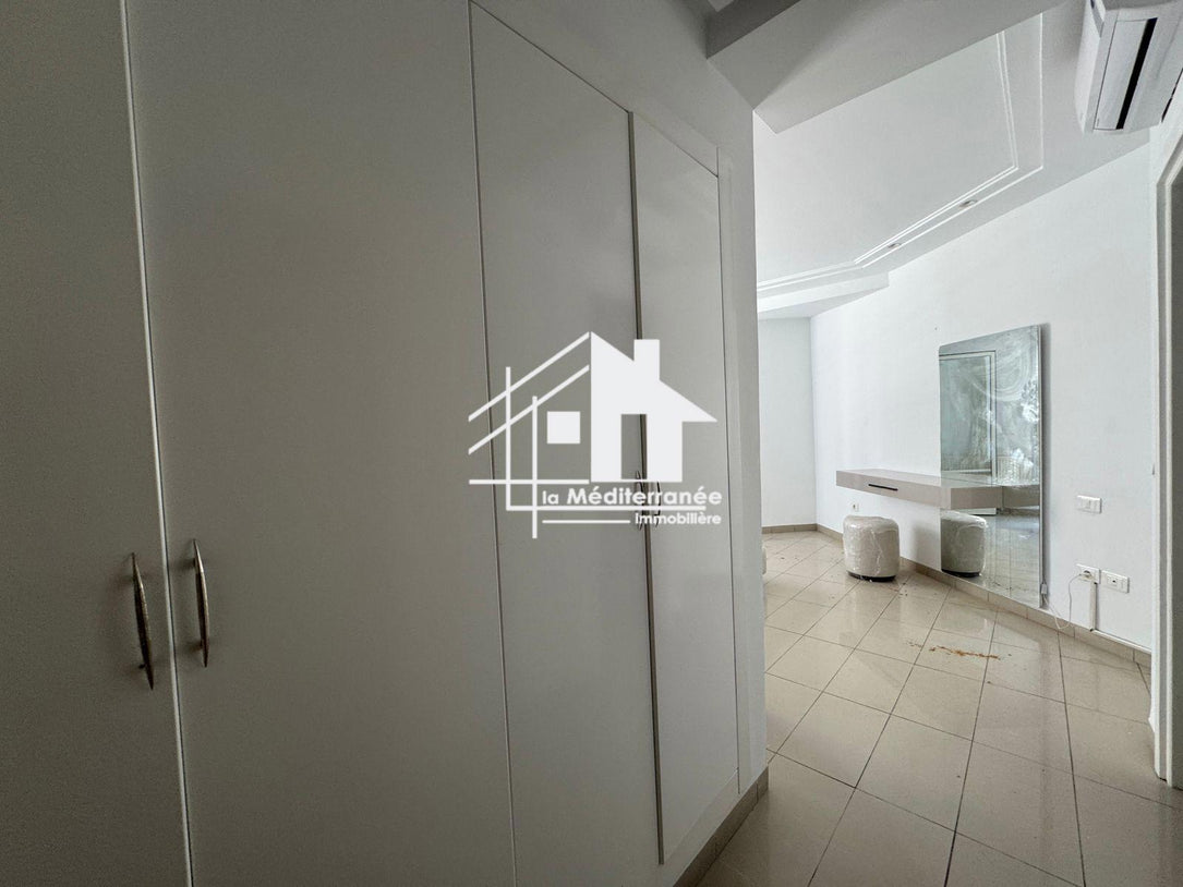 Un magnifique Duplex S+3 meublé  à Jardins de Carthage