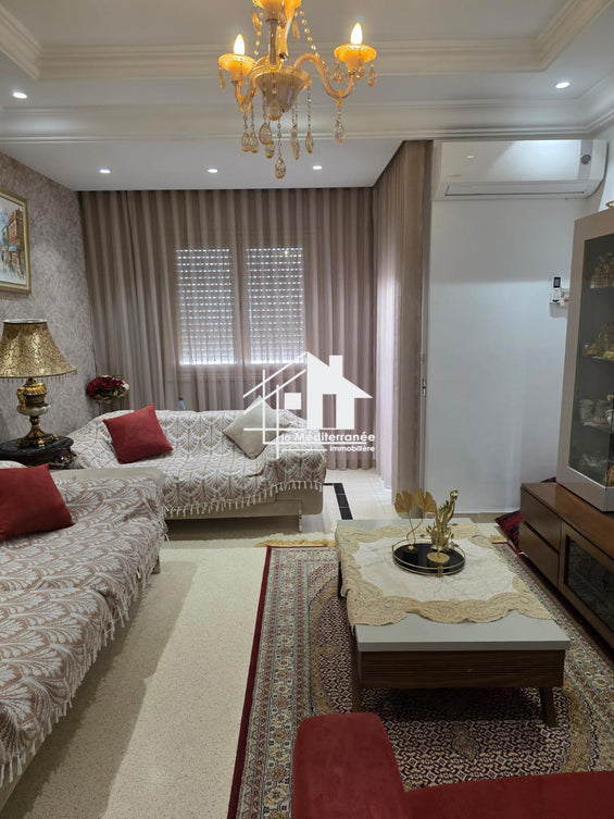 A vendre appartement S+3 à Cité El Waha à El Agba