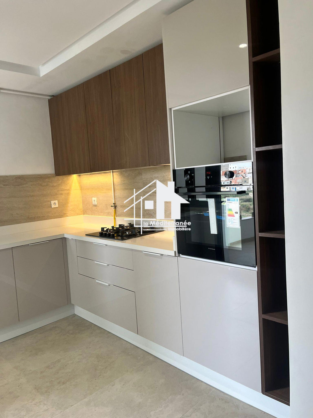 Un Appartement S+2 à Ain Zaghouan Nord