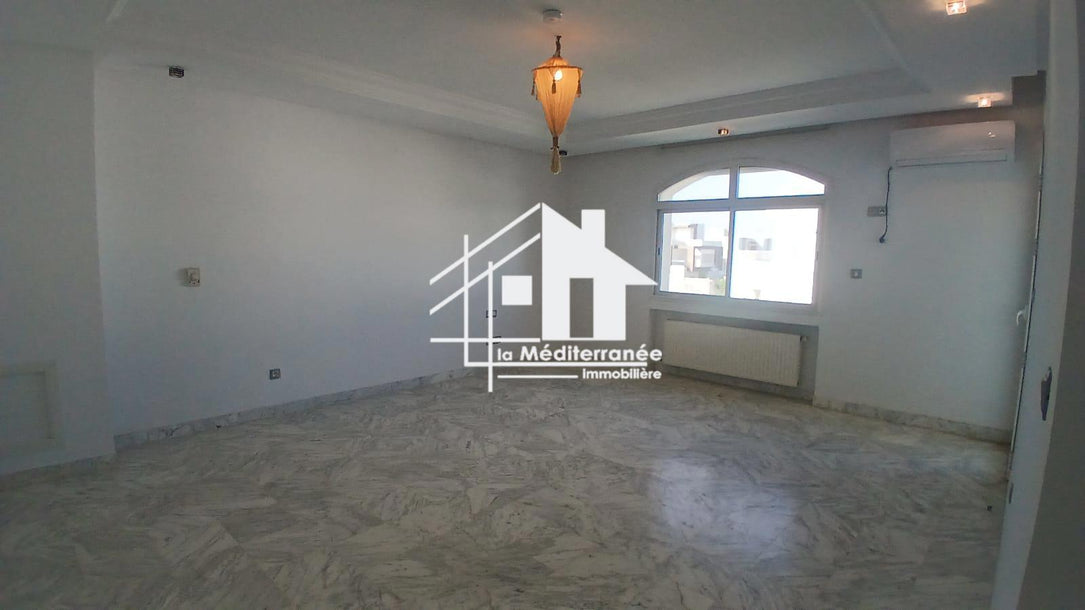 A vendre une villa S+6 gammarth