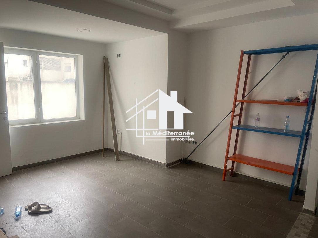 a louer local  a usage bureautique