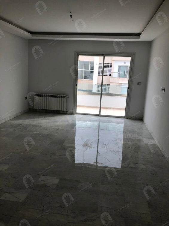 A vendre  un appartement s+3 à  menzah 9c
