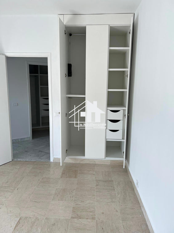 A louer appartement S+3 hst à menzah 1