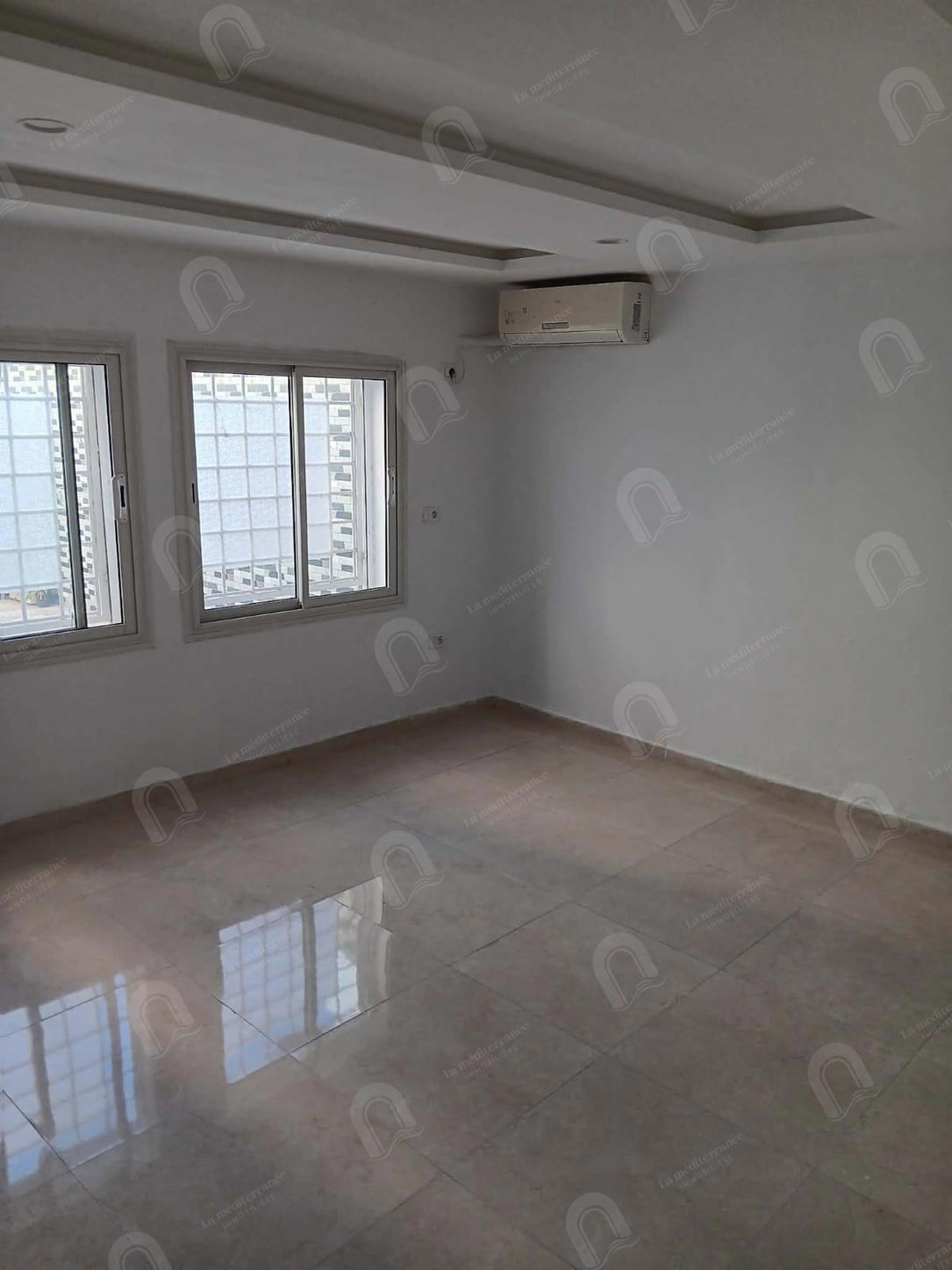 À vendre étage de villa s+2 au bardo