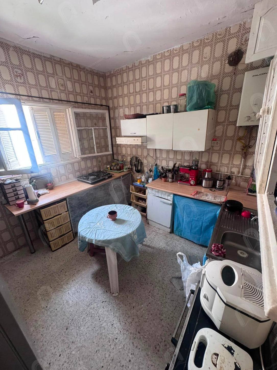 A vendre une villa d'angle sur deux niveau