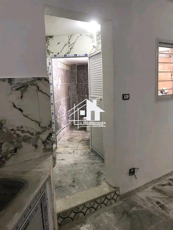 A louer studio S+1 indépendant  au Bardo 20 mars