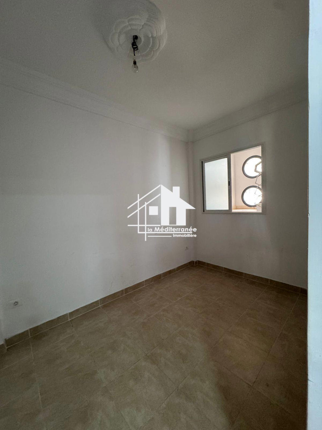 a louer étage de villa s+2 à cité ezzouhour 1