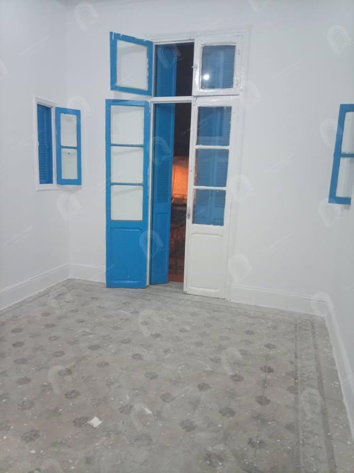 A louer appartement S+3 au centre ville