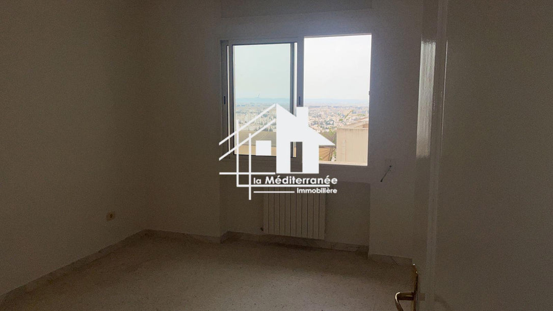 A vendre Appartement S+2 à Ennasr