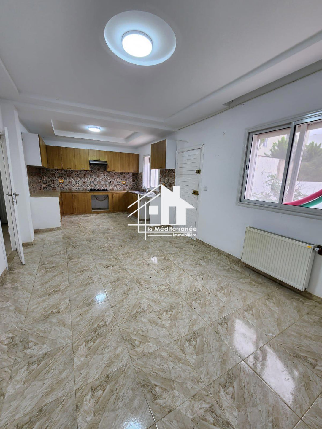 A louer villa S4 à la soukra