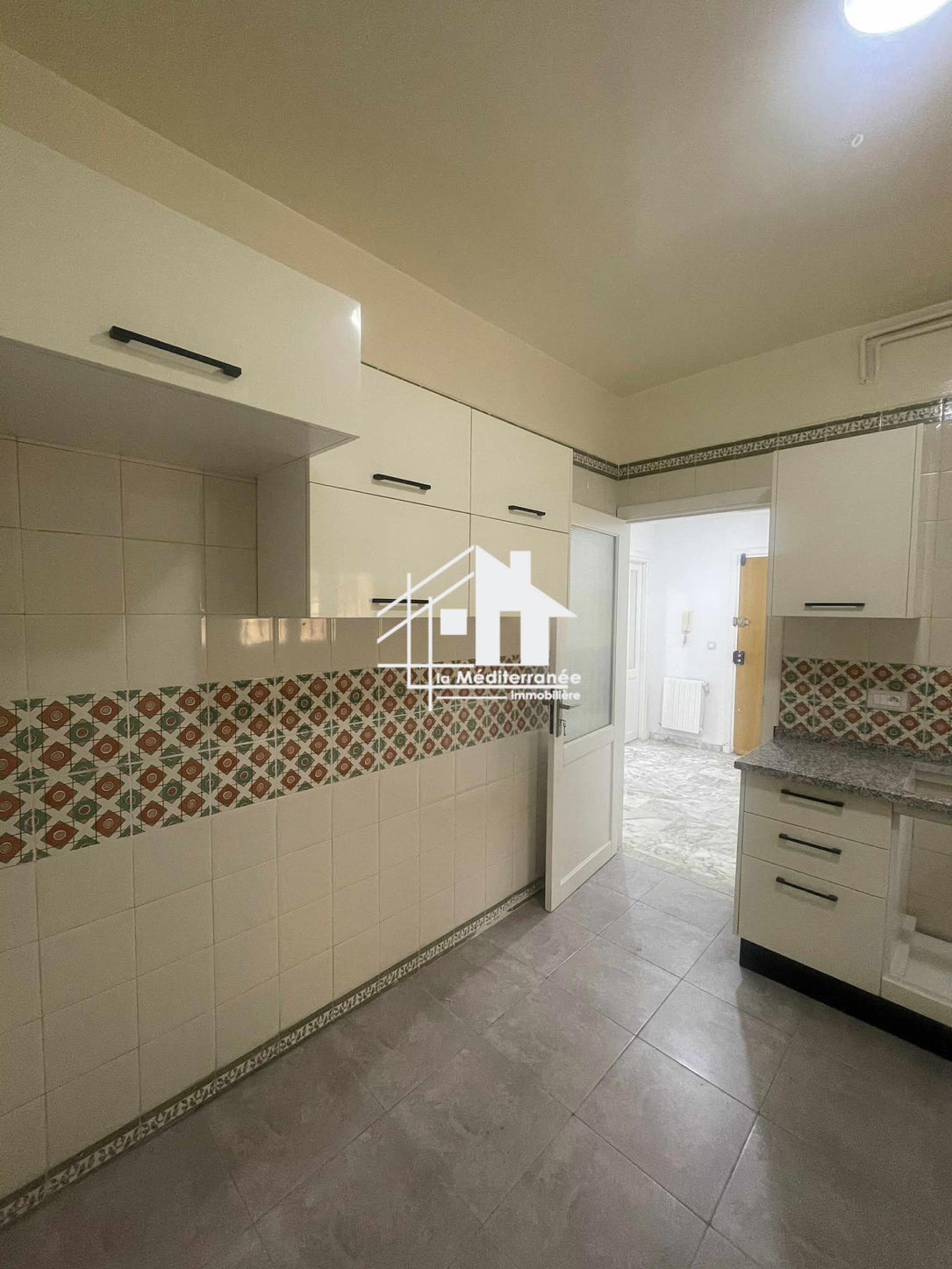 Appartement s2 rdc à Ezzahra
