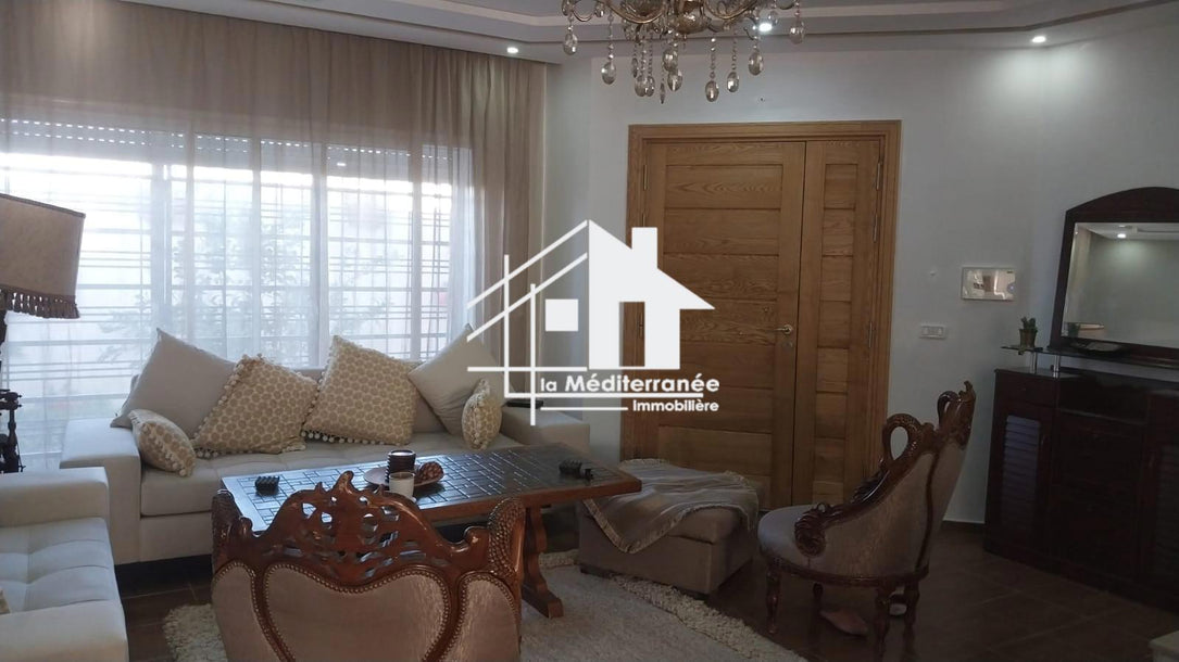 A vendre une villa s+4 à jardin d'el menzah