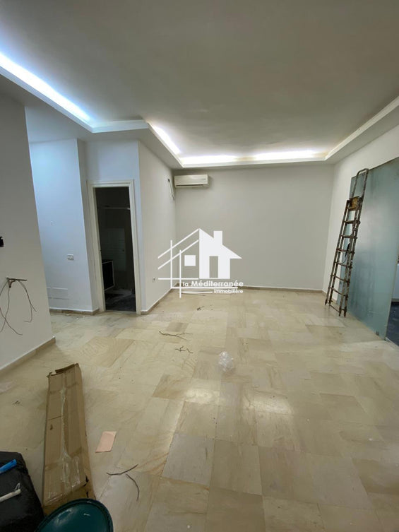 A louer étage de villa S+2 à Khaznadar