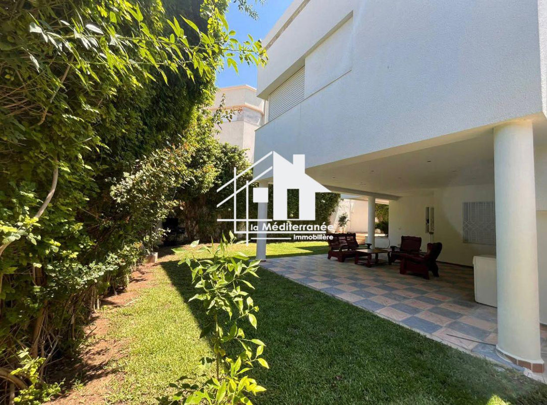 a louer vill S+4 aux jardins de carthage