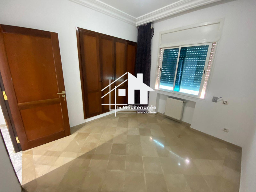 Un Appartement S+2 au lac 2