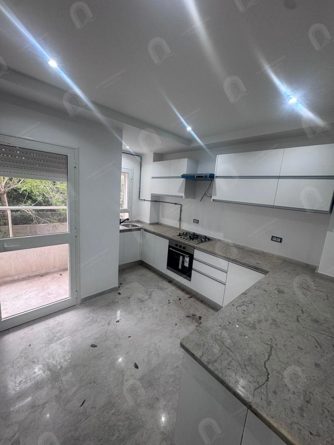 a louer appartement S+2 hst jamais habité au bardo