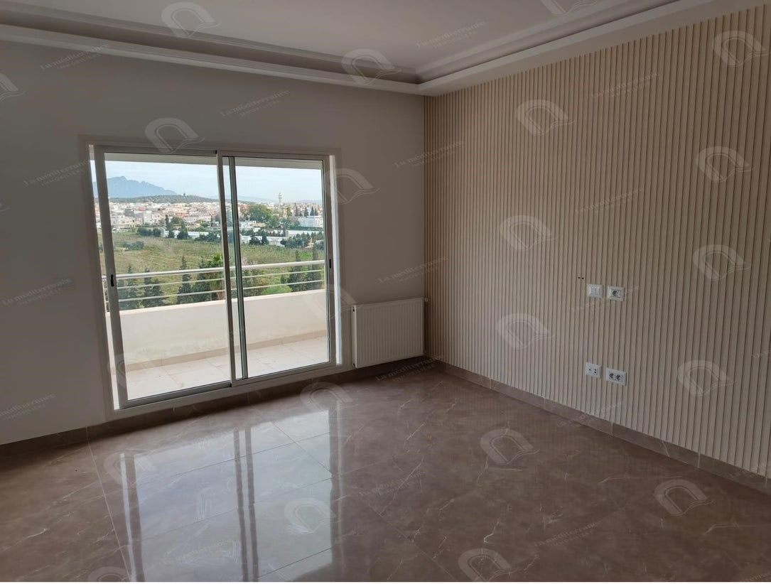 A vendre un appartement S+2 à Boumhal