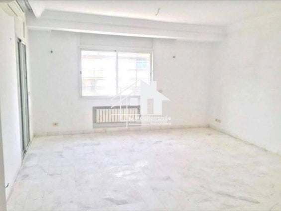 A louer un appartement S+2 à Gammarth Sup