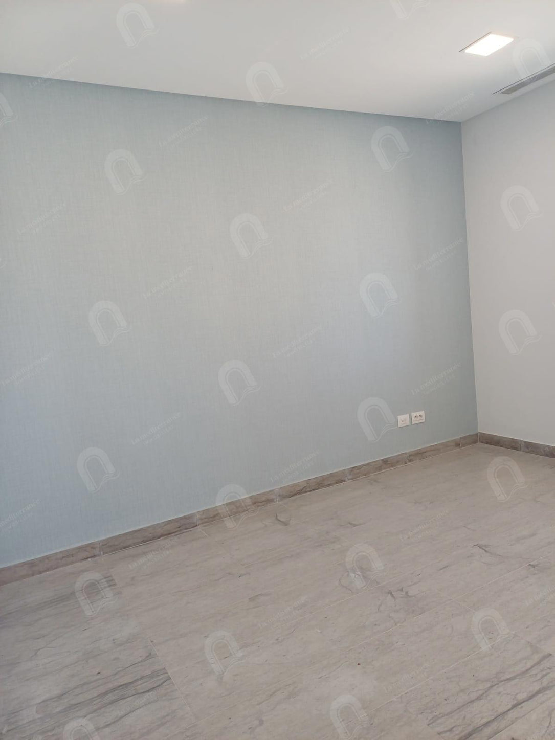 Bureau H+4 au lac1