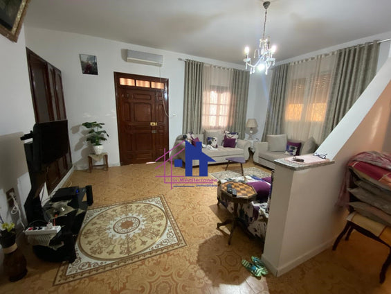 A vendre villa à cité ezzouhour 2