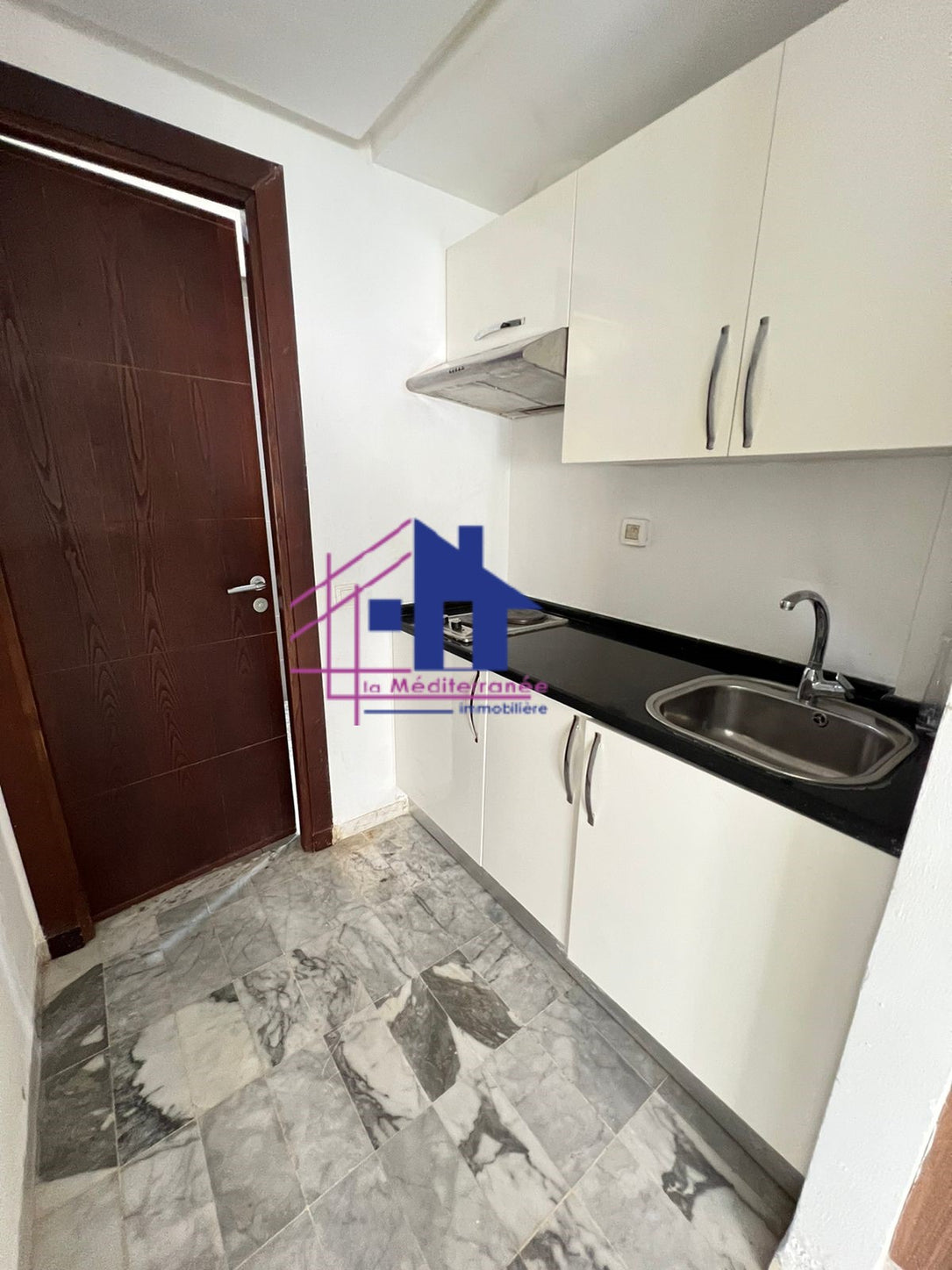 A vendre appartement s1 à Ennaser 2