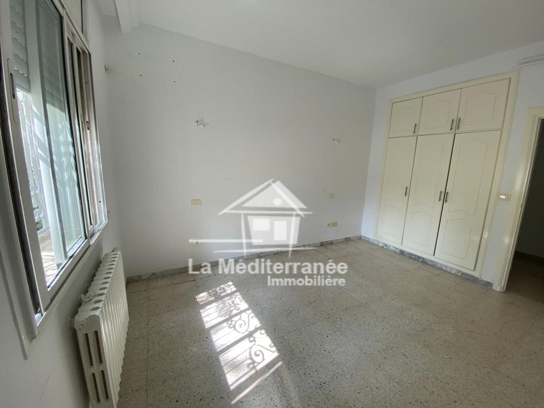 A vendre appartement s+2 Rdc au Bardo