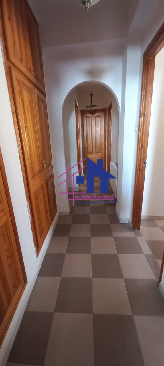 A vendre appartement s2 au Bardo