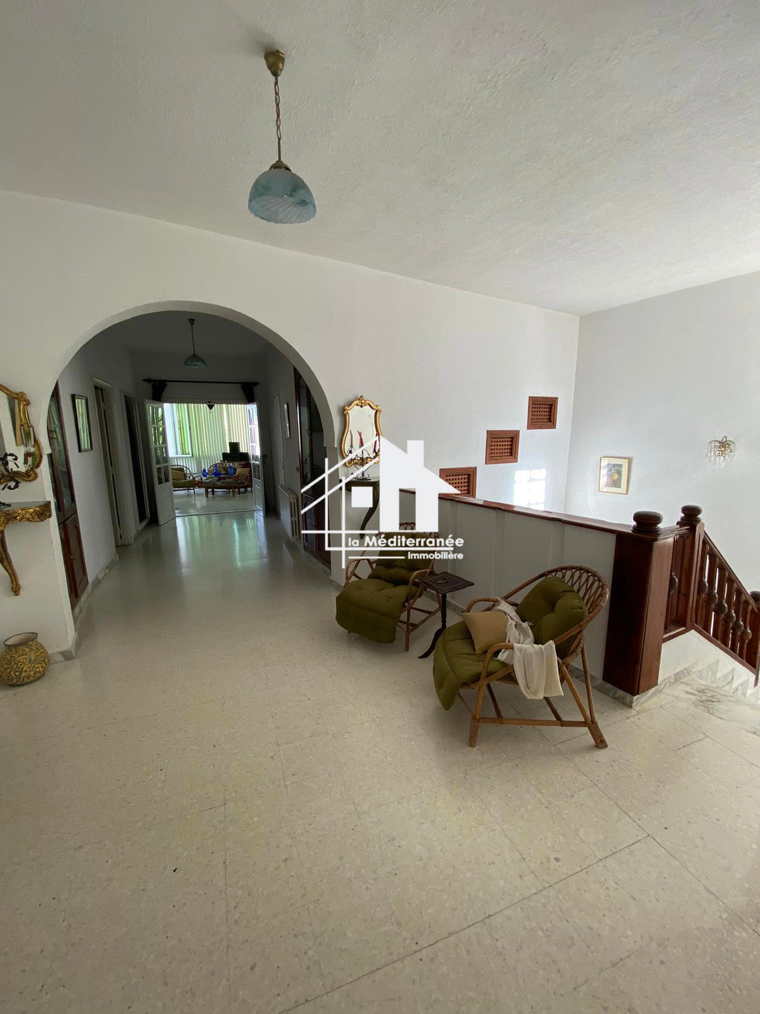 A vendre une villa R+1 à Hammam chat