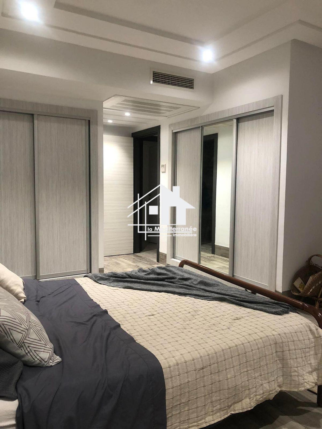 a vendre s+5 a ennaser 2