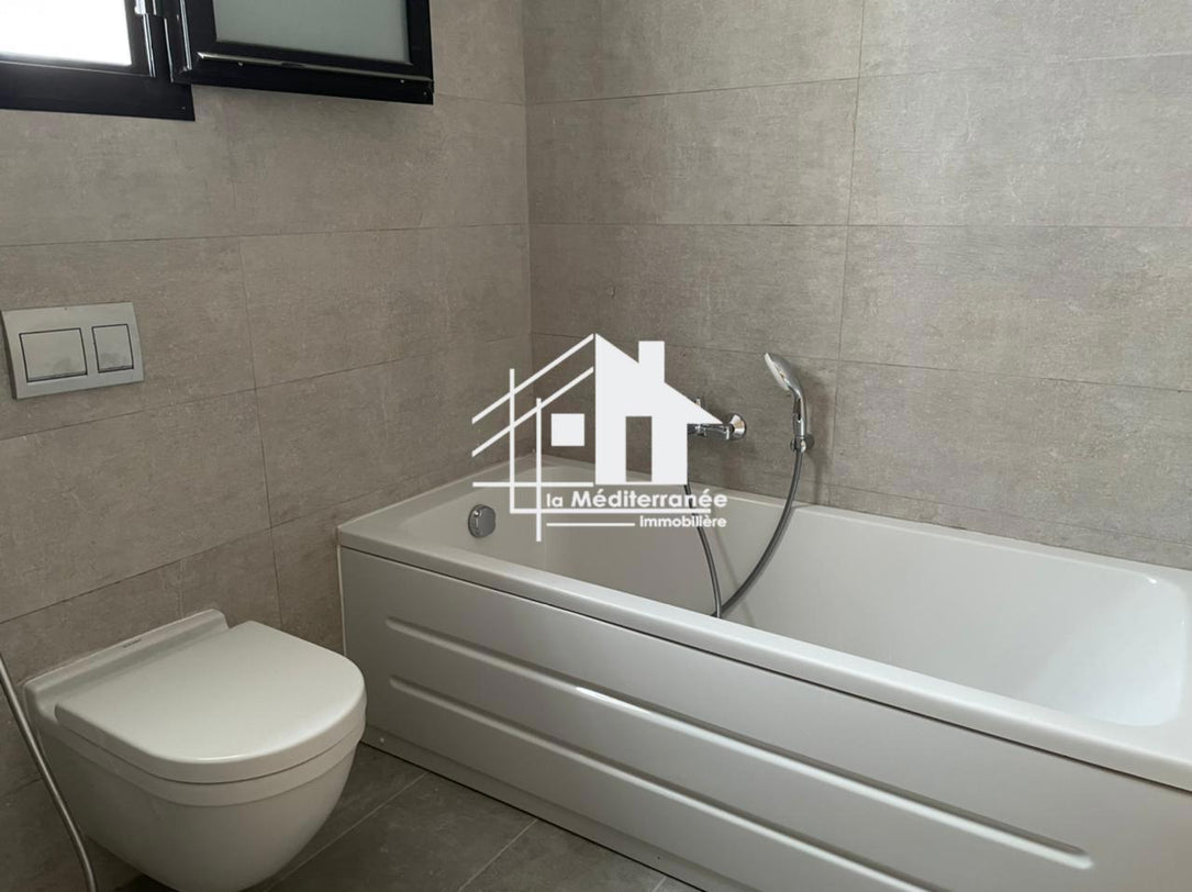 A louer s2 vide à jardin de Carthage