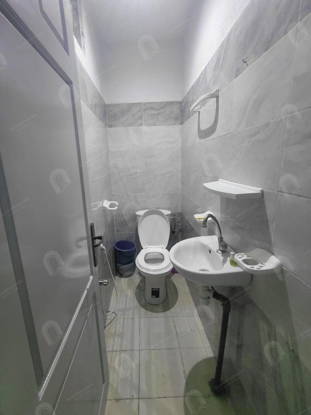 A vendre immeuble R+1 à Beb souika