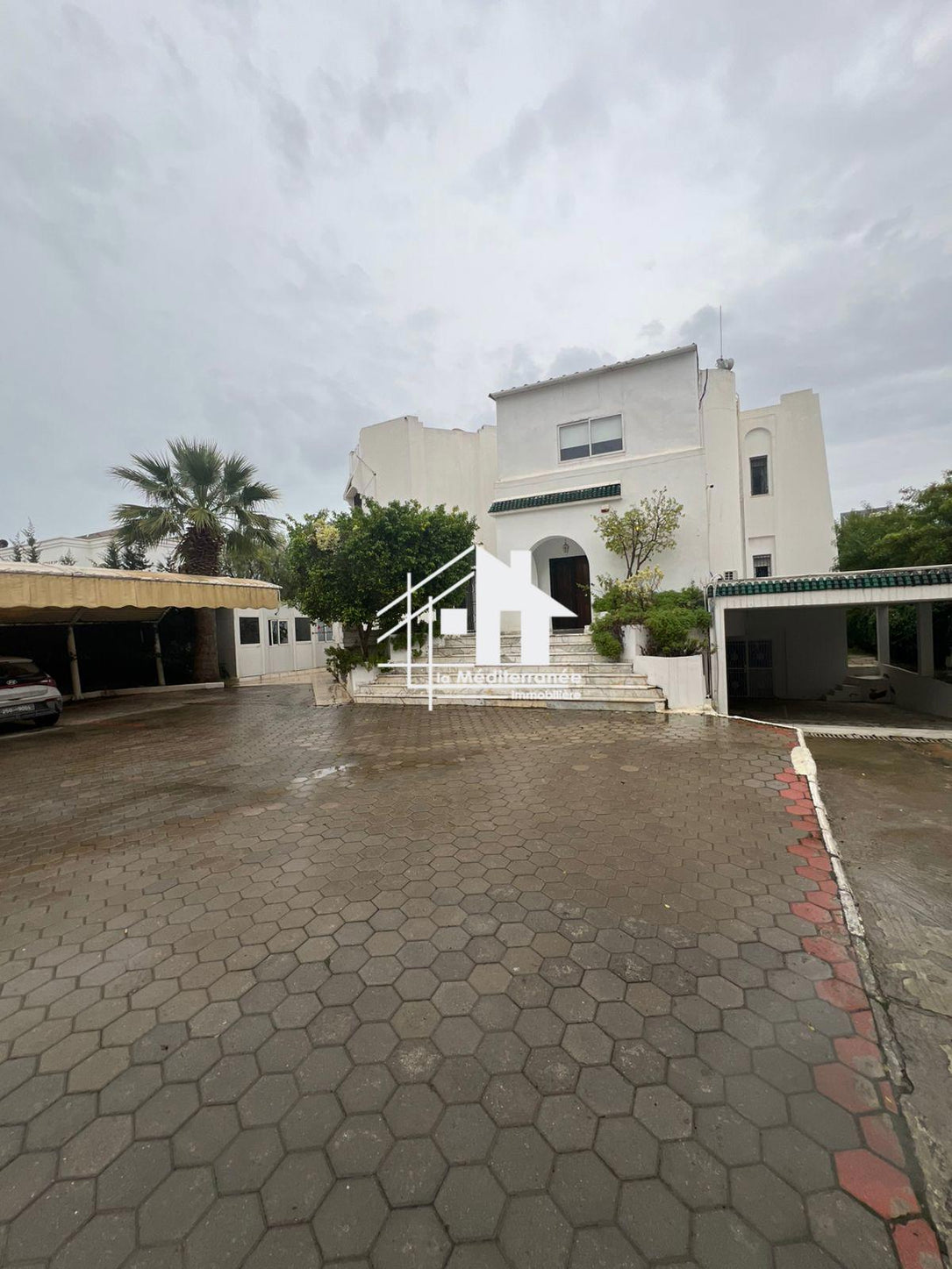 A louer villa S12 au lac1 à usage bureautique