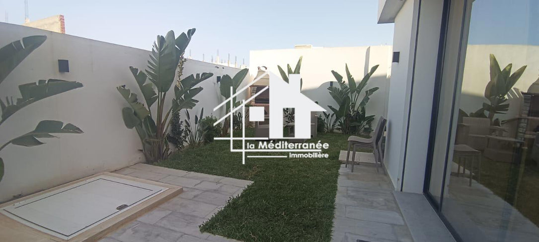 A louer une villa jumelée avec piscine à la soukra