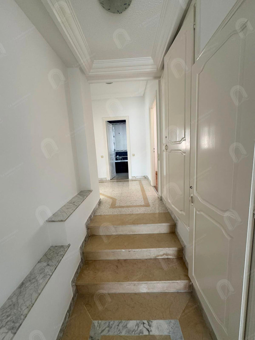 A louer un spacieux appartement s+3 au lac 1