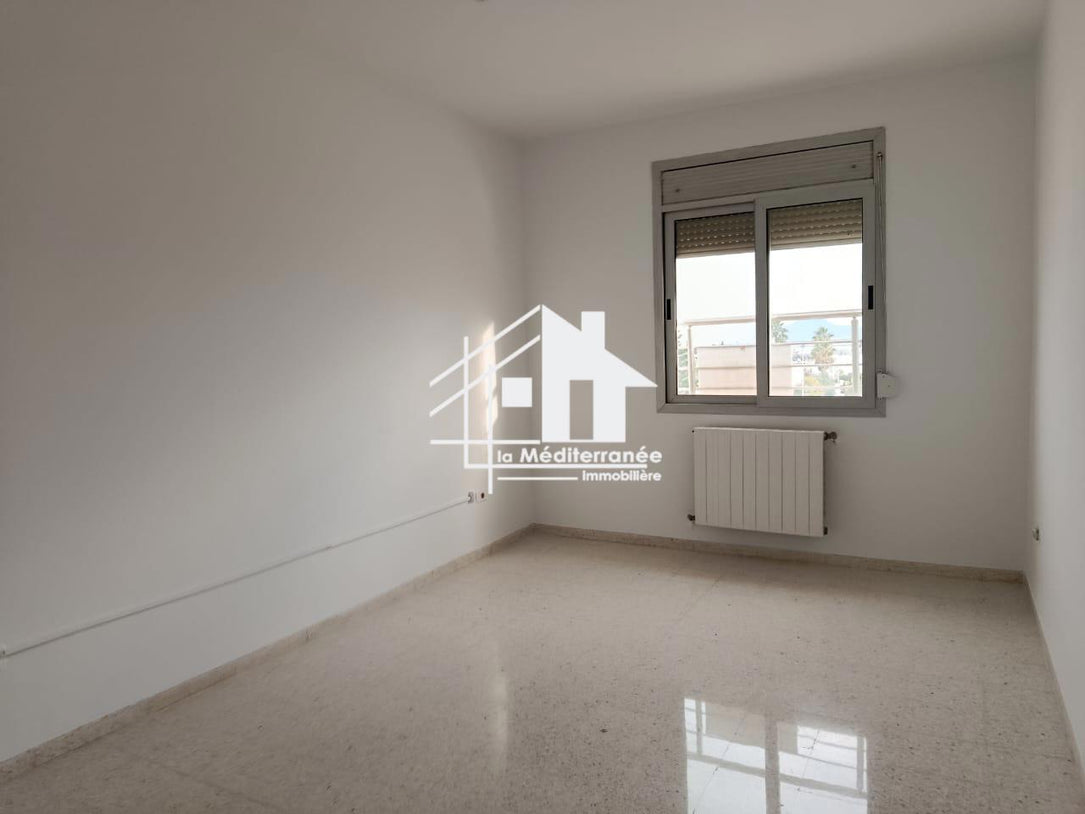 un bureau H2 au berges du lac 1