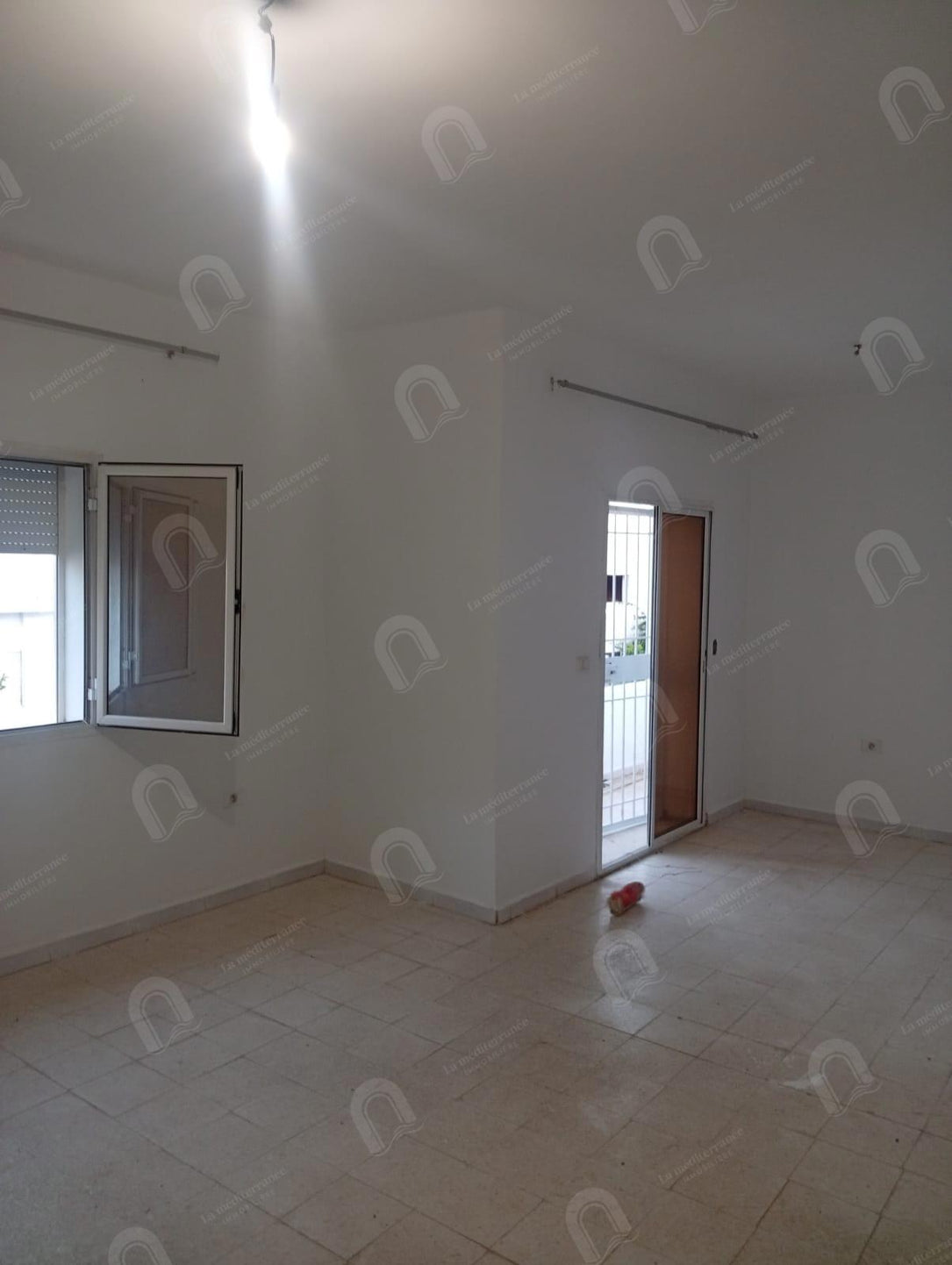A louer un étage e villa S+2 au 1er étage