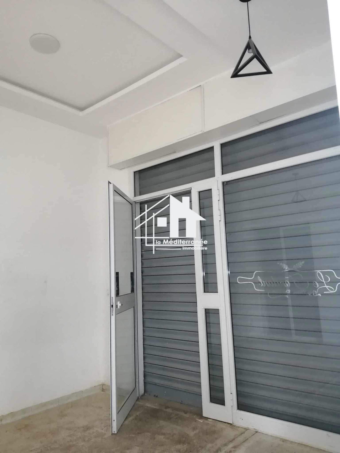 A vendre local commercial 29m2 à Ezzahra