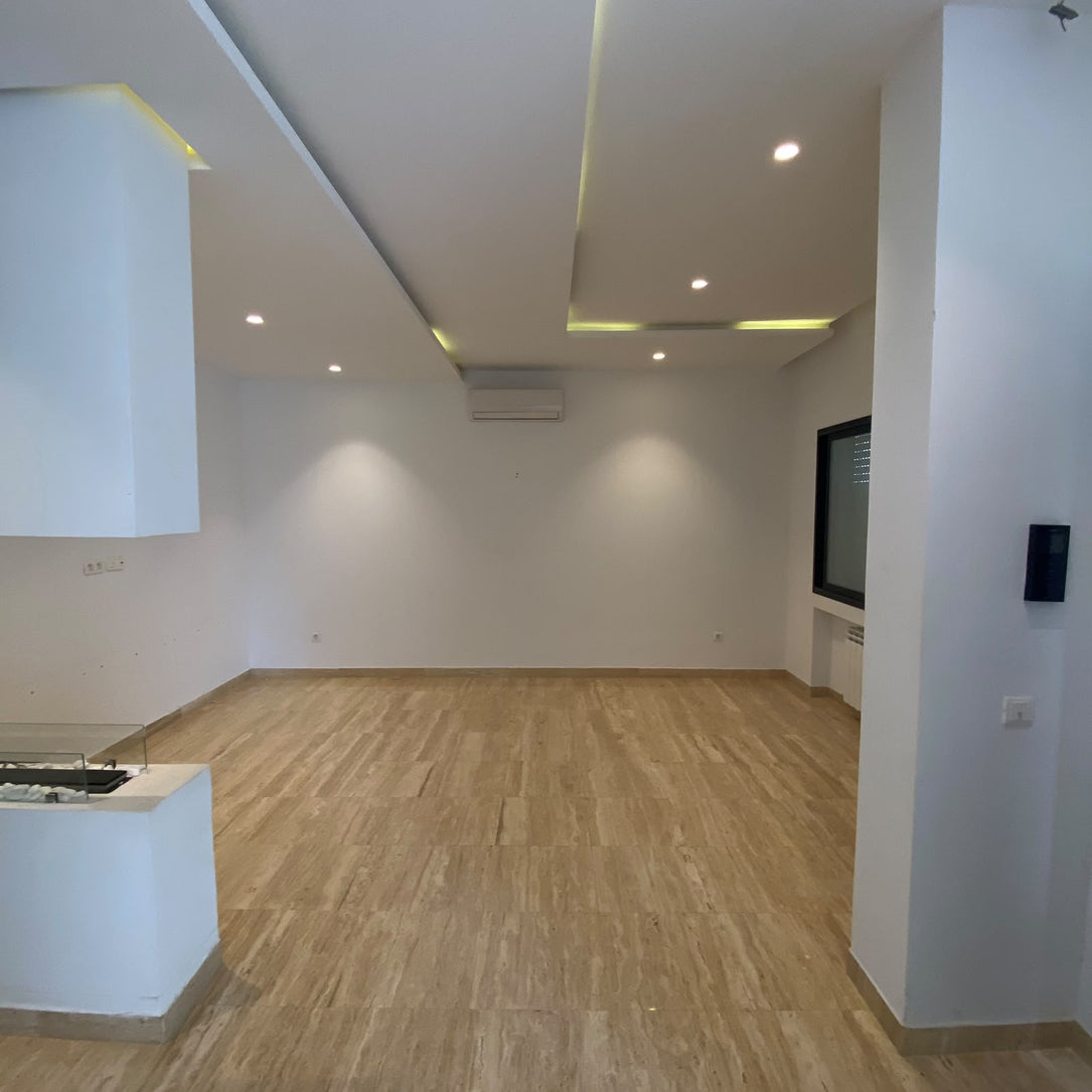 Duplex avec piscine s+3 chotrana 1 3000 DT