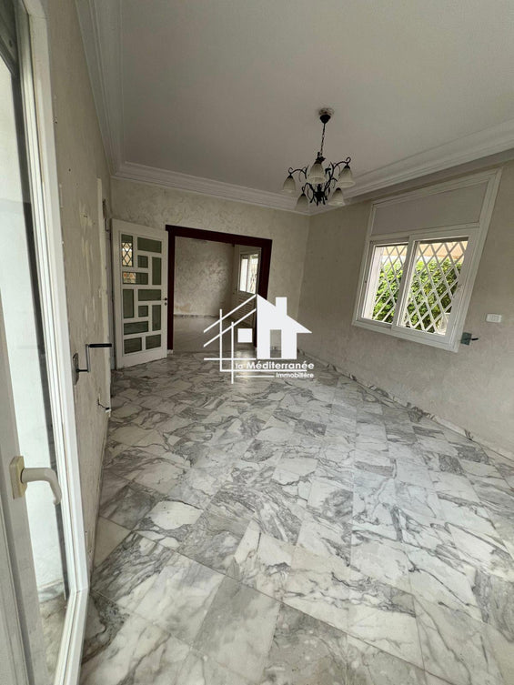 Location étage de villa s3 hst au Bardo
