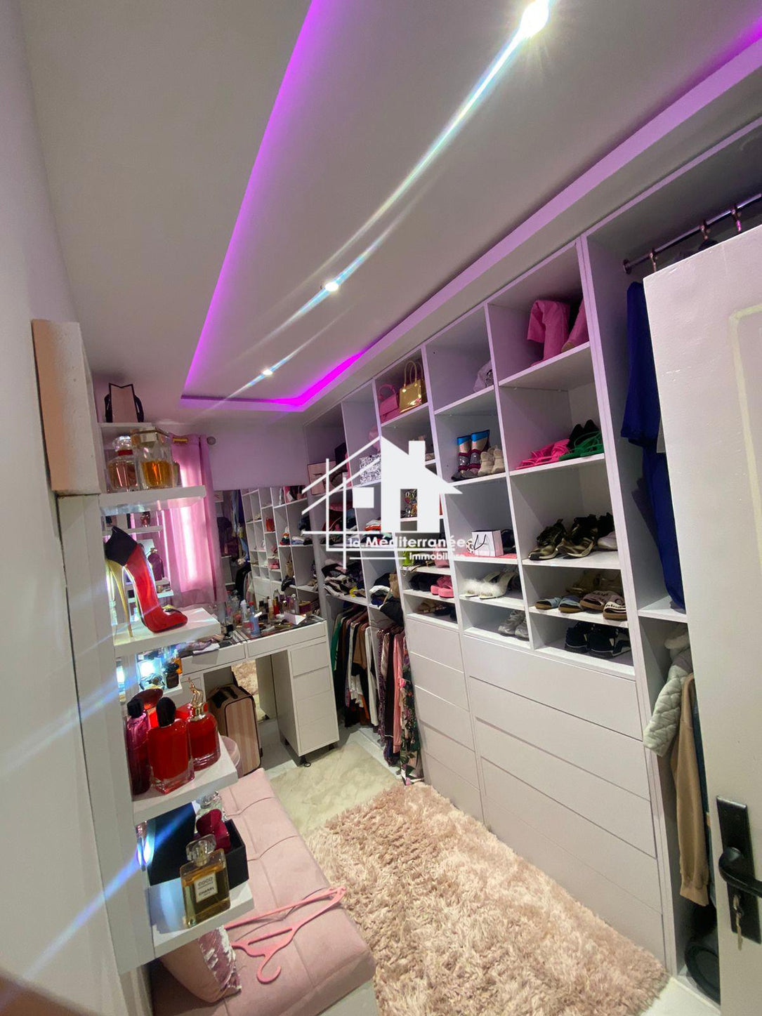 A vendre appartement S+3 hst au bardo 2