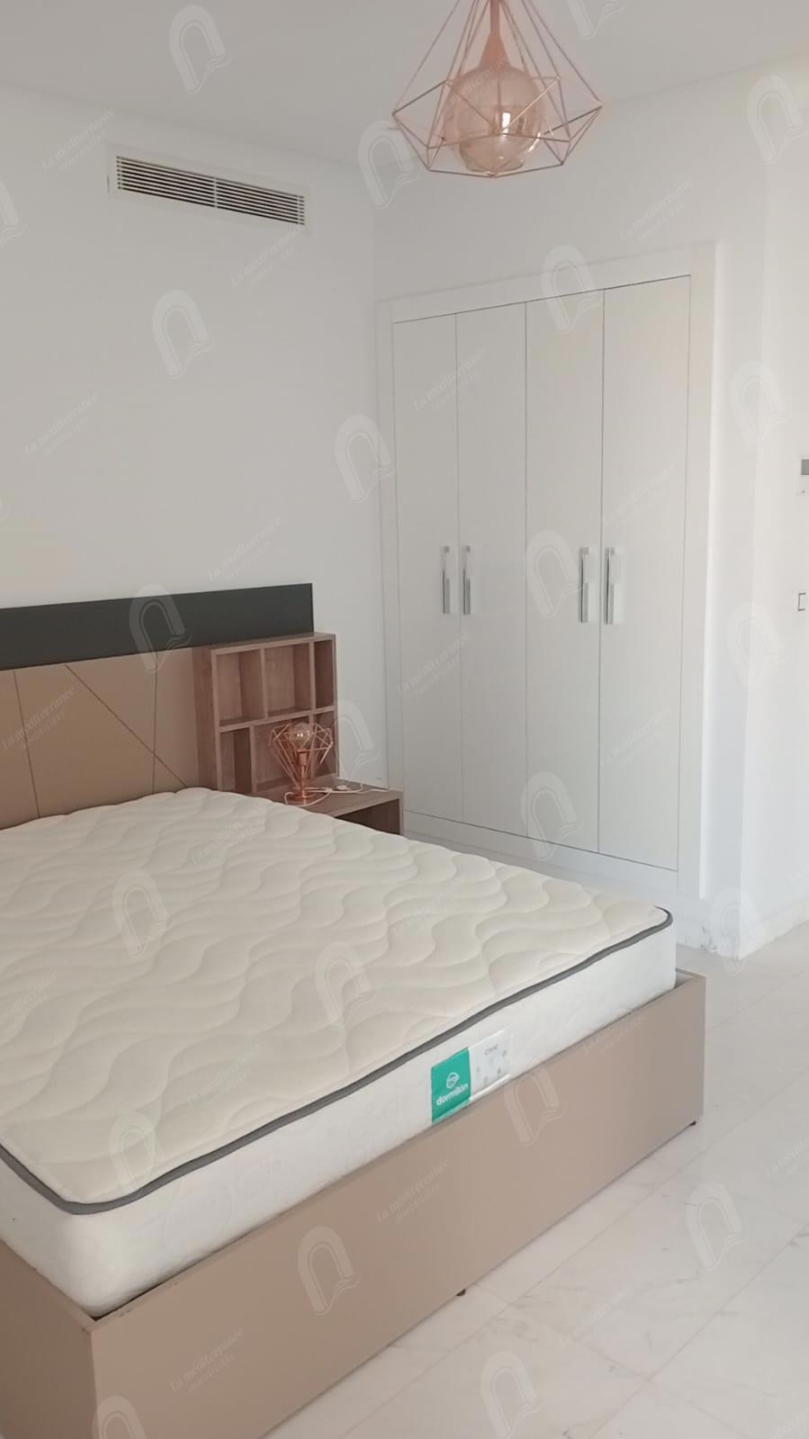 à louer un appartement s+3 meublé à cité Ennasr