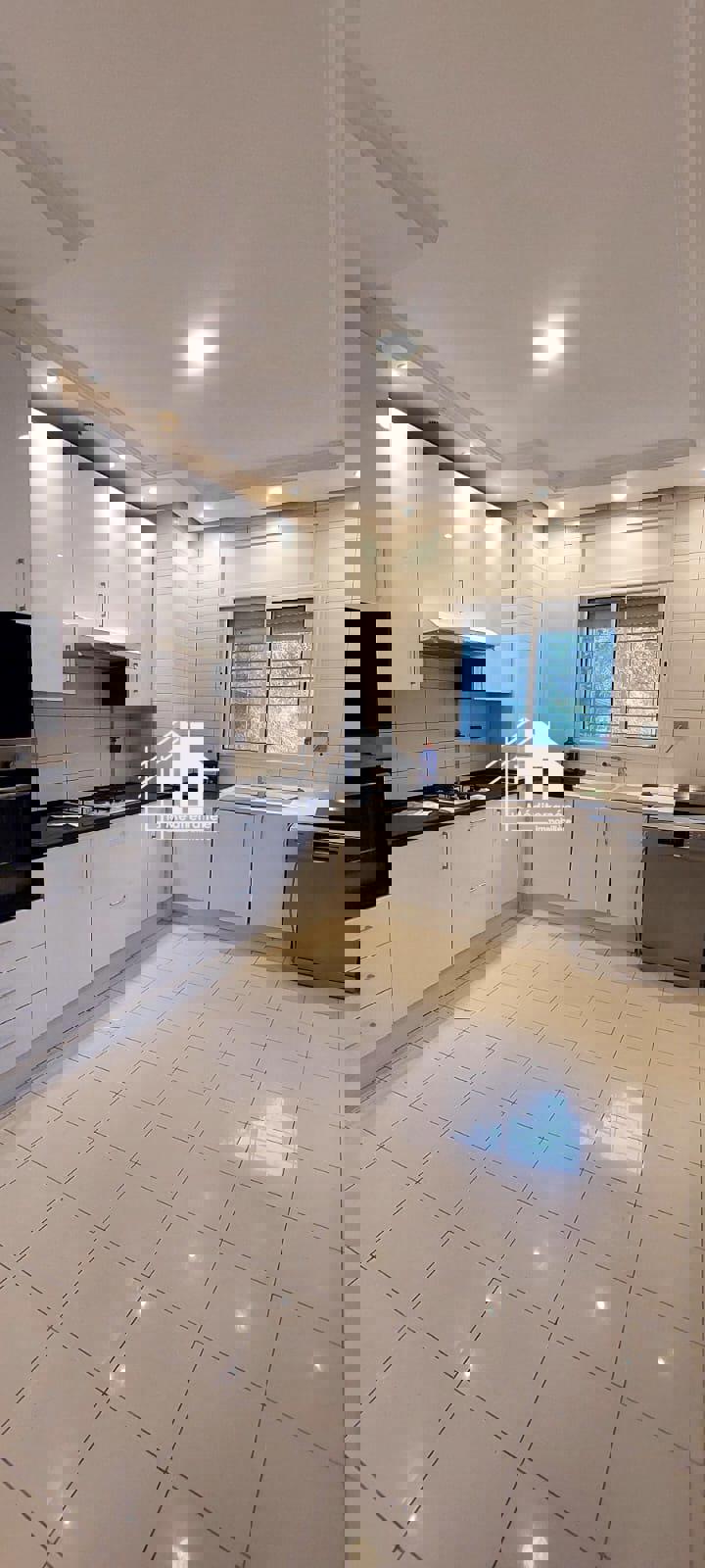 appartement S+3 RDC