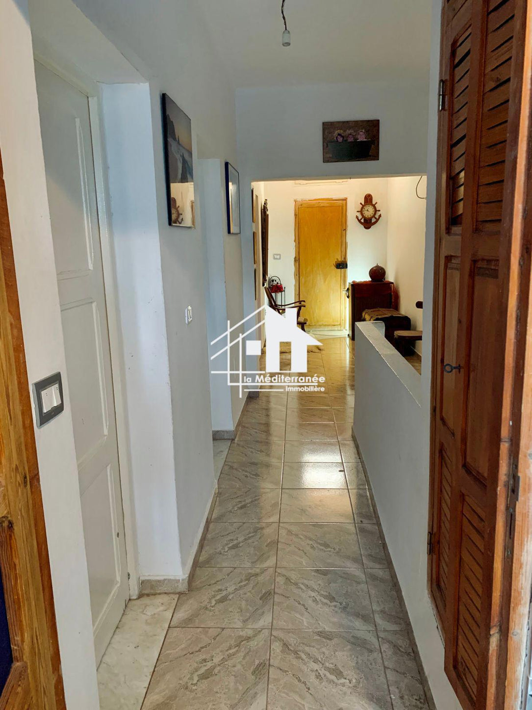 A vendre duplex S+4 à bayrem  etounsi