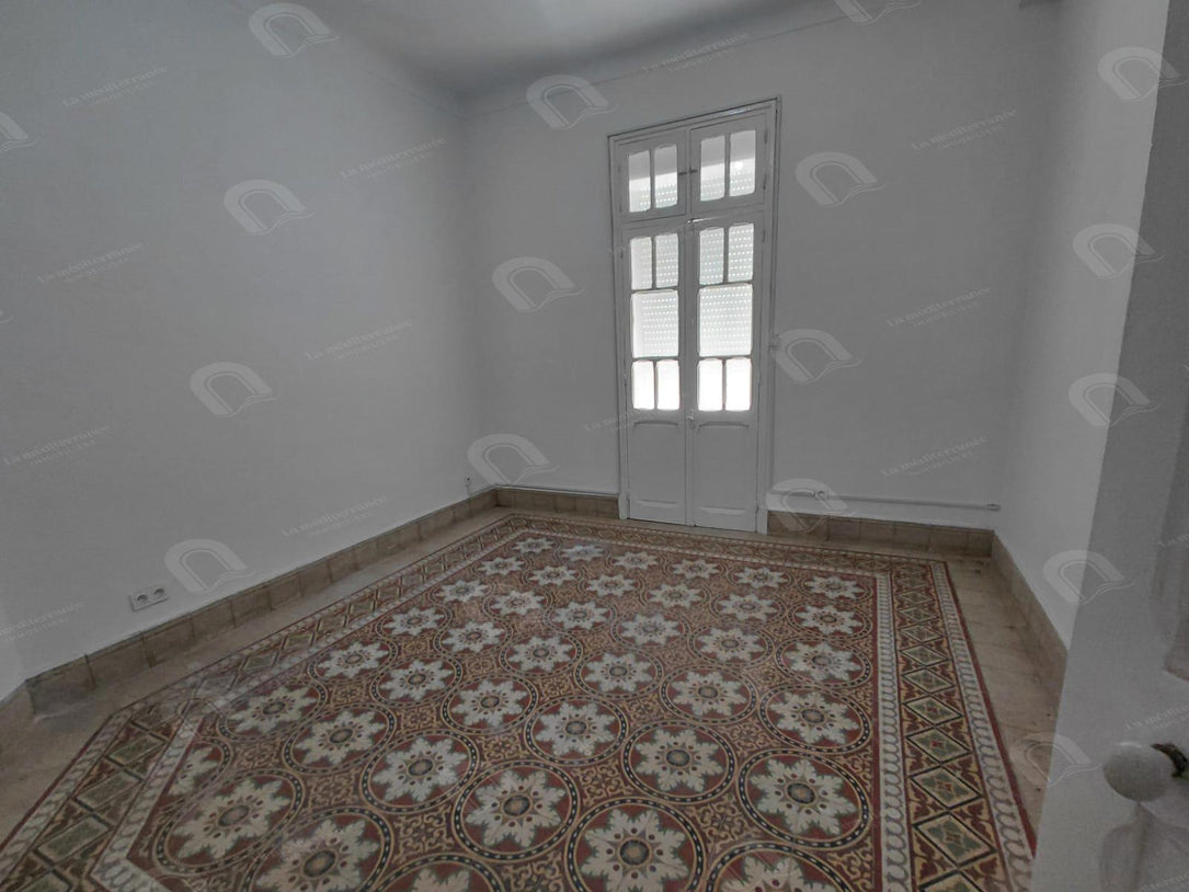 A vendre appartement s2 au centre ville Tunis